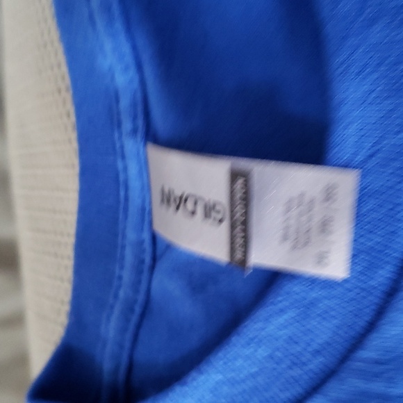 Show crew t shirt - Picture 2 of 3